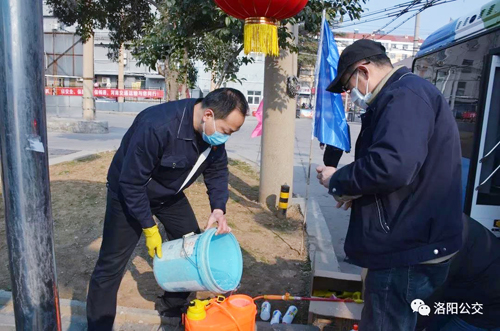 關(guān)鍵時刻，黨員挺身而出